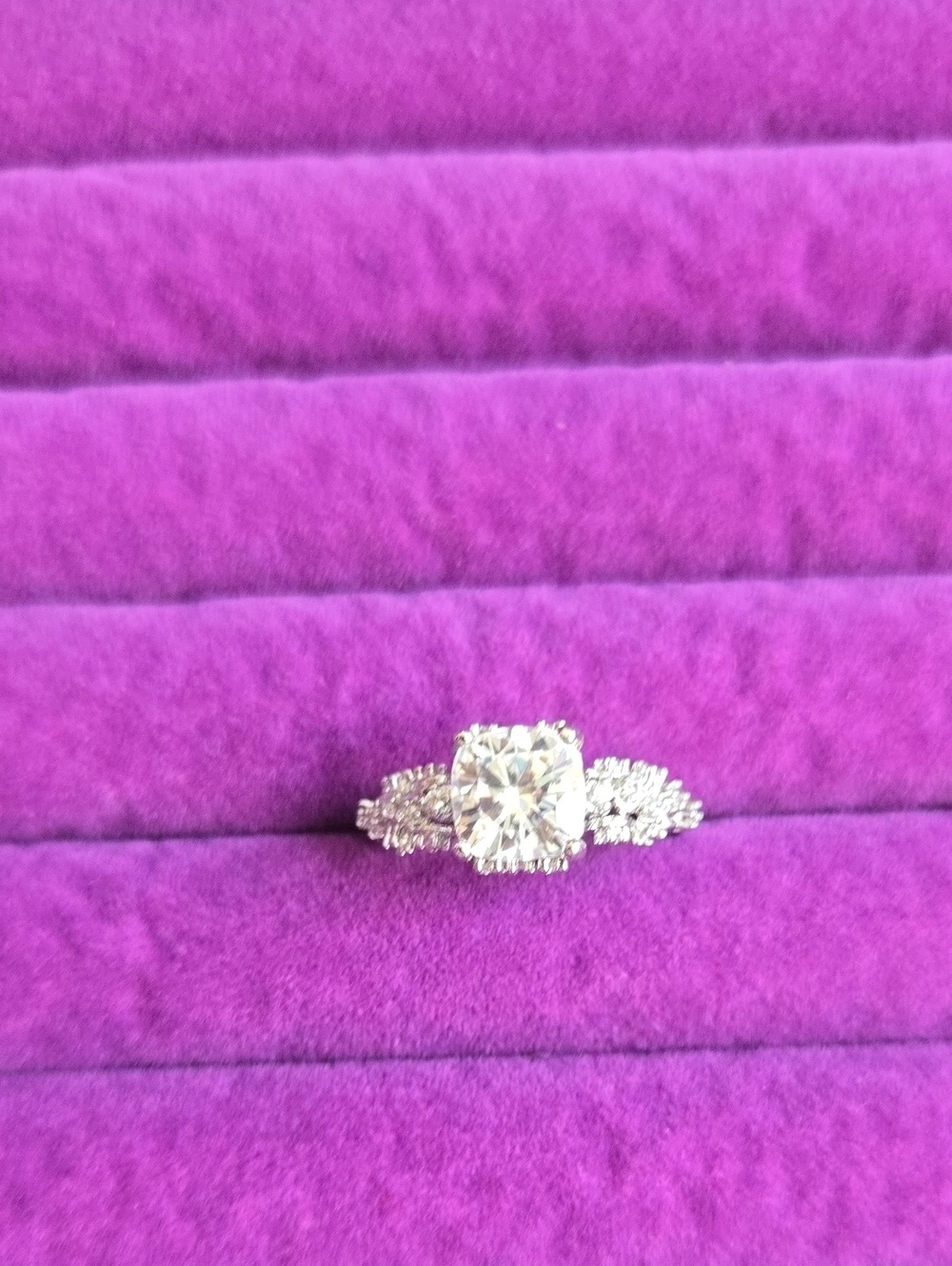 Cushion-Cut White Moissanite Daimon Halo Ring in Silver